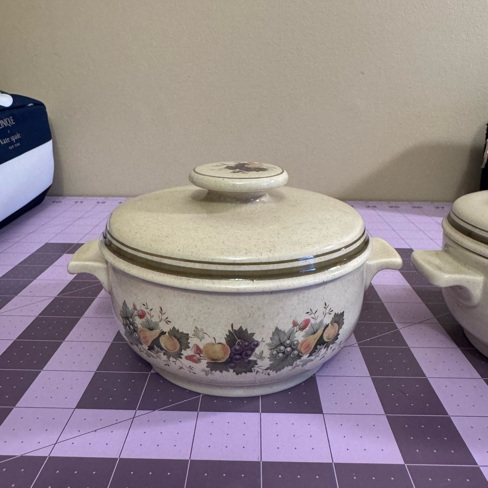 Elegant Individual Royal Doulton Harvest Garland Casserole Dish